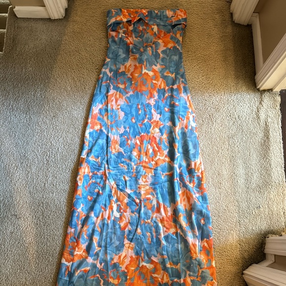 Hello Molly Dress - Picture 3 of 4